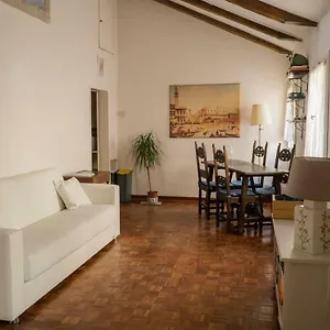 Appartamento Attic In San Marco, Venezia